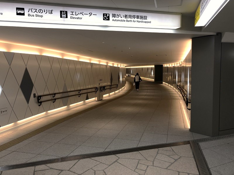 藤沢市　藤沢駅東西地下通路